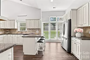 9101 E Orchard Ln, Charlotte, NC 28210 - Photo 20