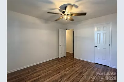 5917 Crape Myrtle Lane, Charlotte, NC 28216 - Photo 10