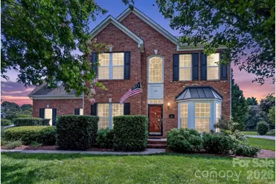 127 Corona Circle, Mooresville, NC 28117 - Photo 2