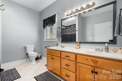 1360 Sweet Briar Lane, Hickory, NC 28602 - Photo 36