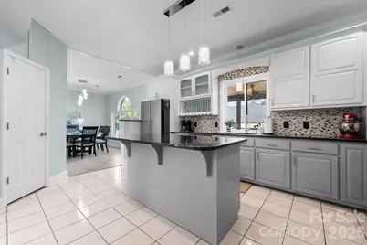 1360 Sweet Briar Lane, Hickory, NC 28602 - Photo 10