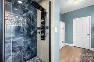 1360 Sweetbriar Ln, Hickory, NC 28602 - Photo 32