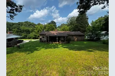 529 10th Street Place NW, Hickory, NC 28601 - Photo 10