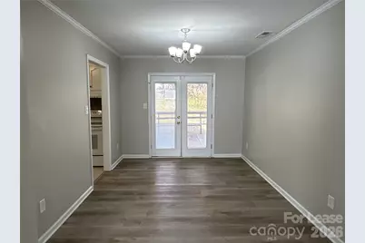 7409 Lockmont Drive, Charlotte, NC 28212 - Photo 4