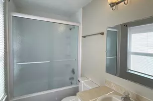 7409 Lockmont Dr, Charlotte, NC 28212 - Photo 8