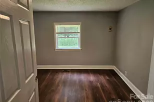 3010 Capitol Dr, Charlotte, NC 28208 - Photo 14