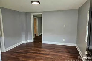 3010 Capitol Dr, Charlotte, NC 28208 - Photo 4