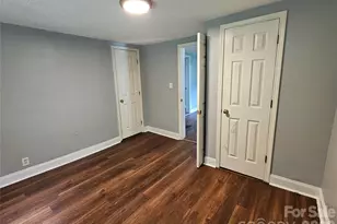 3010 Capitol Dr, Charlotte, NC 28208 - Photo 16