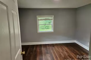 3010 Capitol Dr, Charlotte, NC 28208 - Photo 6