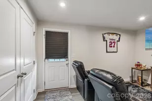 2041 Langer St, Charlotte, NC 28214 - Photo 8