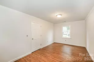 320 Aqua Dr, Forest City, NC 28043 - Photo 12