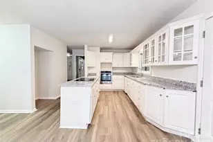 7210 Apple Creek Dr, Charlotte, NC 28227 - Photo 2