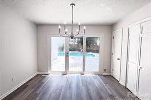7210 Apple Creek Dr, Charlotte, NC 28227 - Photo 10