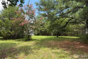 2521 Gaffney Rd, Mooresboro, NC 28114 - Photo 10