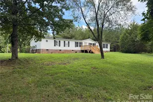 2521 Gaffney Rd, Mooresboro, NC 28114 - Photo 1