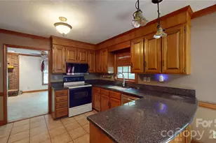 2129 Redwood Dr, Indian Trail, NC 28079 - Photo 10