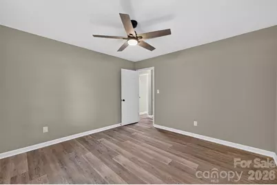 1326 Old Lenoir Road NW, Hickory, NC 28601 - Photo 26