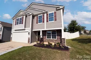 9833 Wardley Dr, Charlotte, NC 28215 - Photo 22