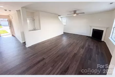 9833 Wardley Drive, Charlotte, NC 28215 - Photo 8