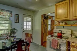 1213 Roaring Fork Rd, Mars Hill, NC 28754 - Photo 10