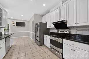 220 35th Ave NE, Hickory, NC 28601 - Photo 18