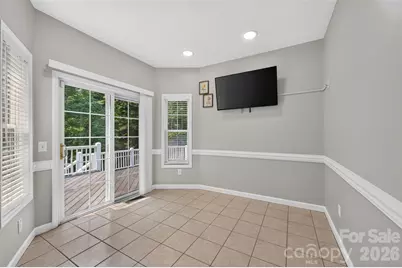 220 35th Avenue NE, Hickory, NC 28601 - Photo 22