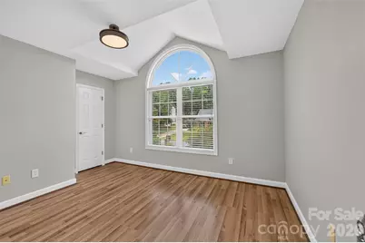 220 35th Avenue NE, Hickory, NC 28601 - Photo 36