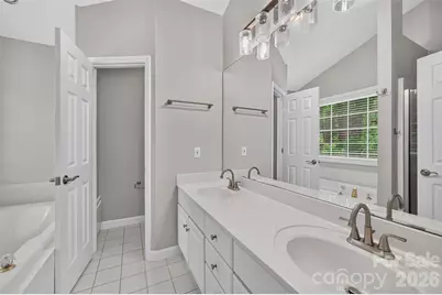 220 35th Avenue NE, Hickory, NC 28601 - Photo 34