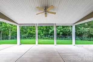 229 Hunters Hill Dr, Statesville, NC 28677 - Photo 38