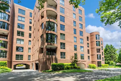810 Cherokee Road, Charlotte, NC 28207 - Photo 2