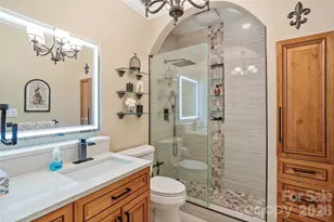 810 Cherokee Rd, Charlotte, NC 28207 - Photo 36