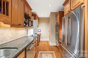 810 Cherokee Rd, Charlotte, NC 28207 - Photo 22