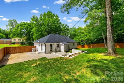 1142 Fox Run Drive, Charlotte, NC 28212 - Photo 34