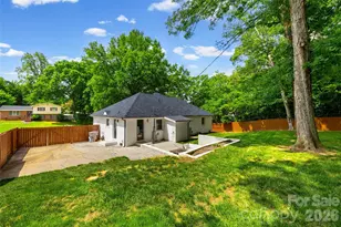 1142 Fox Run Dr, Charlotte, NC 28212 - Photo 34
