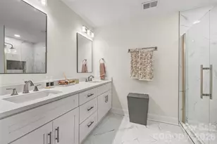 1142 Fox Run Dr, Charlotte, NC 28212 - Photo 26