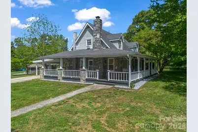 363 Etowah School Road #1, Hendersonville, NC 28739 - Photo 4