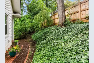 27 Warwick Road, Asheville, NC 28803 - Photo 24