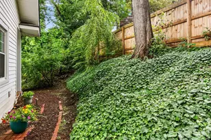 27 Warwick Rd, Asheville, NC 28803 - Photo 24