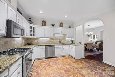 11334 Olde Turnbury Court, Charlotte, NC 28277 - Photo 10