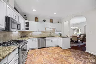 11334 Olde Turnbury Ct, Charlotte, NC 28277 - Photo 10