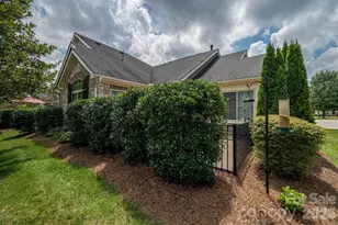 2360 Villa Oaks Ct, Gastonia, NC 28056 - Photo 6