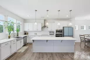 5016 Mooreland Oaks Way, Mount Holly, NC 28120 - Photo 10