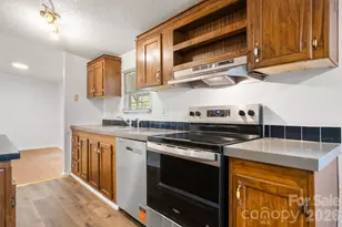 2786 Ridgecreek Dr, Morganton, NC 28655 - Photo 10