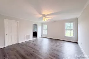 106 Millbranch Ln, Statesville, NC 28625 - Photo 4
