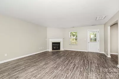 3219 Decapolis Drive, Charlotte, NC 28215 - Photo 4