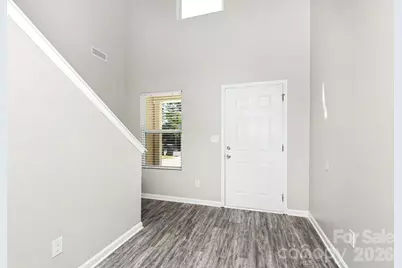 3219 Decapolis Drive, Charlotte, NC 28215 - Photo 2