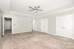 3219 Decapolis Dr, Charlotte, NC 28215 - Photo 16