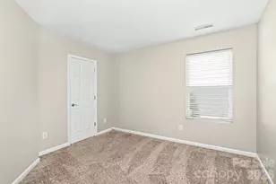 3219 Decapolis Dr, Charlotte, NC 28215 - Photo 20