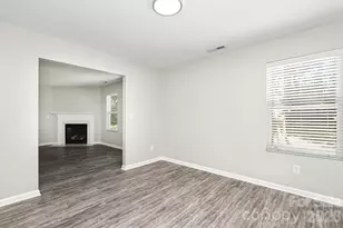 3219 Decapolis Dr, Charlotte, NC 28215 - Photo 8