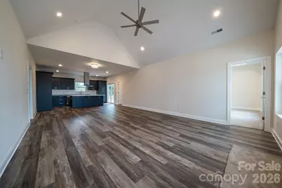 317 Old Airport Road #33, Statesville, NC 28677 - Photo 8